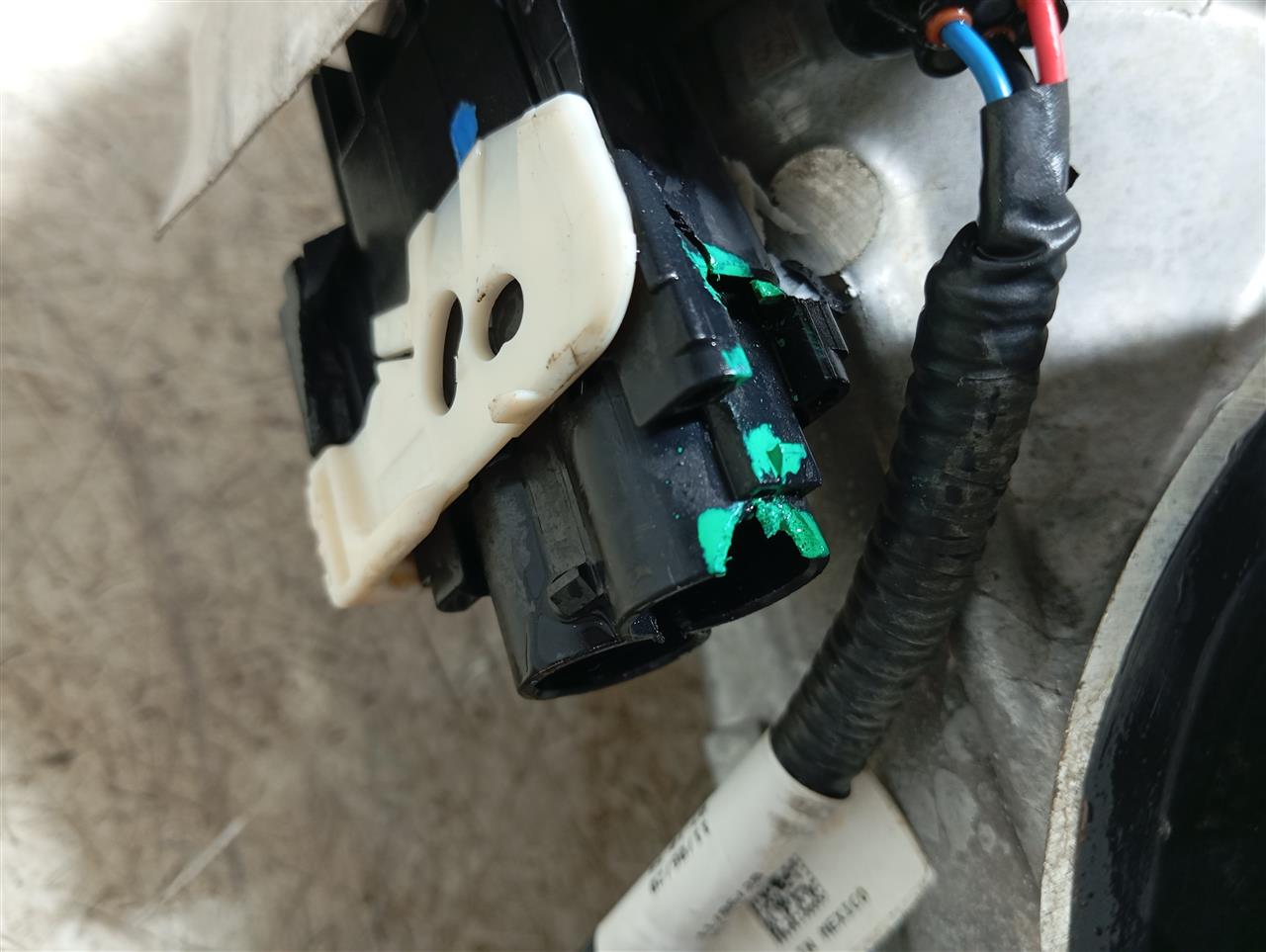 Part image 4