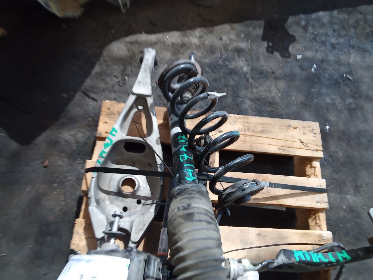 Part image 3