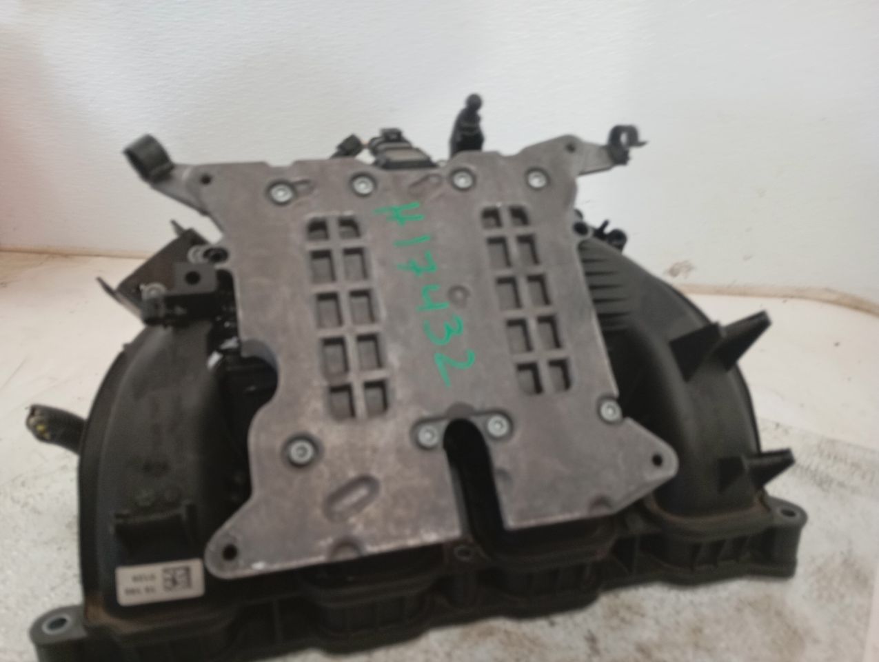Part image 4