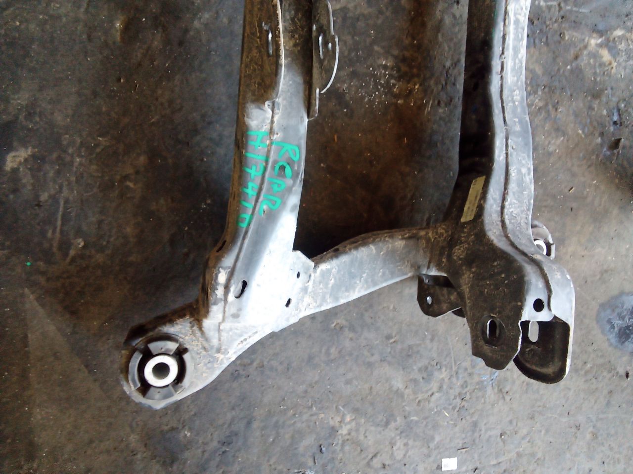 Part image 3