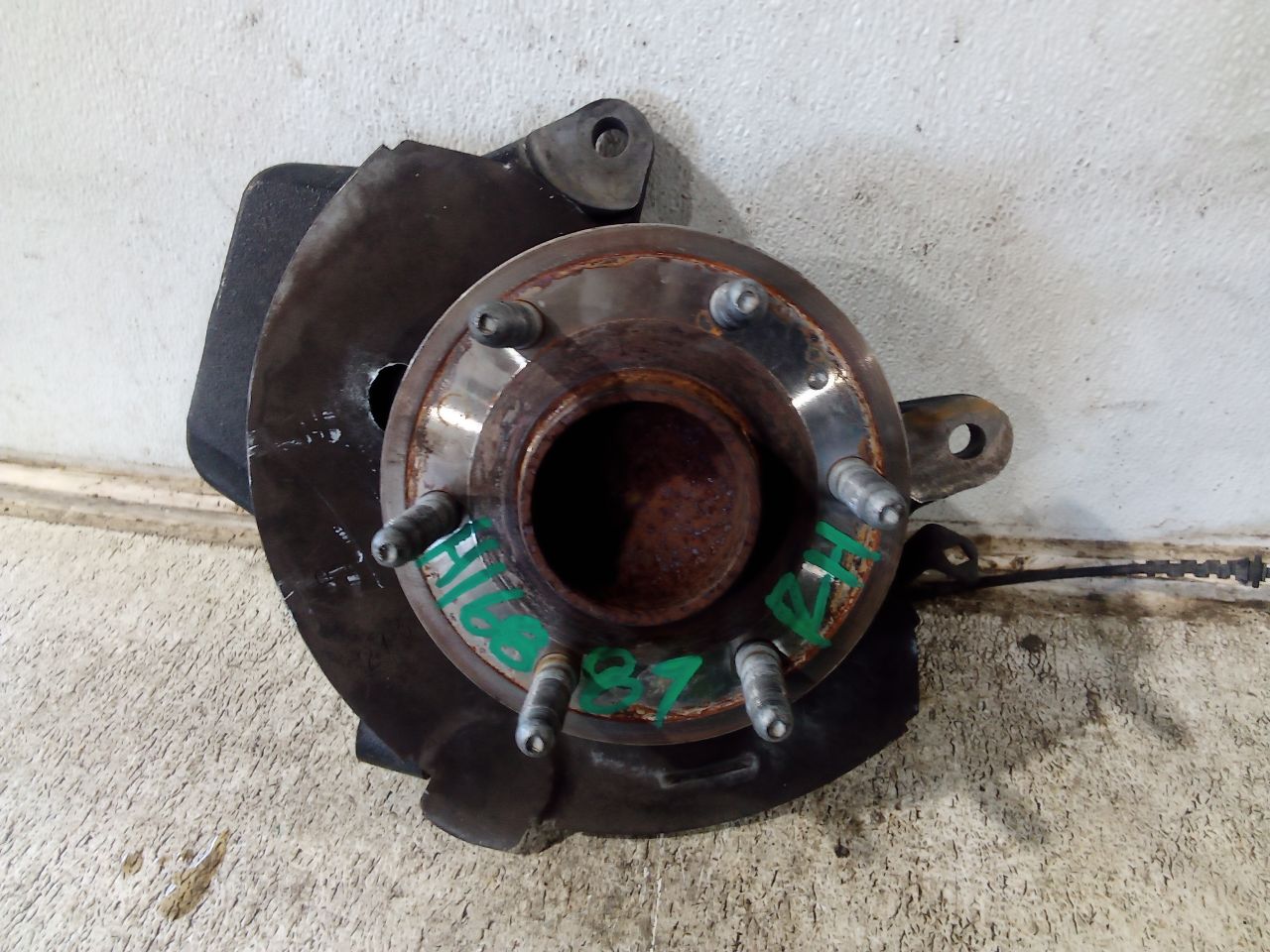 Part image 3