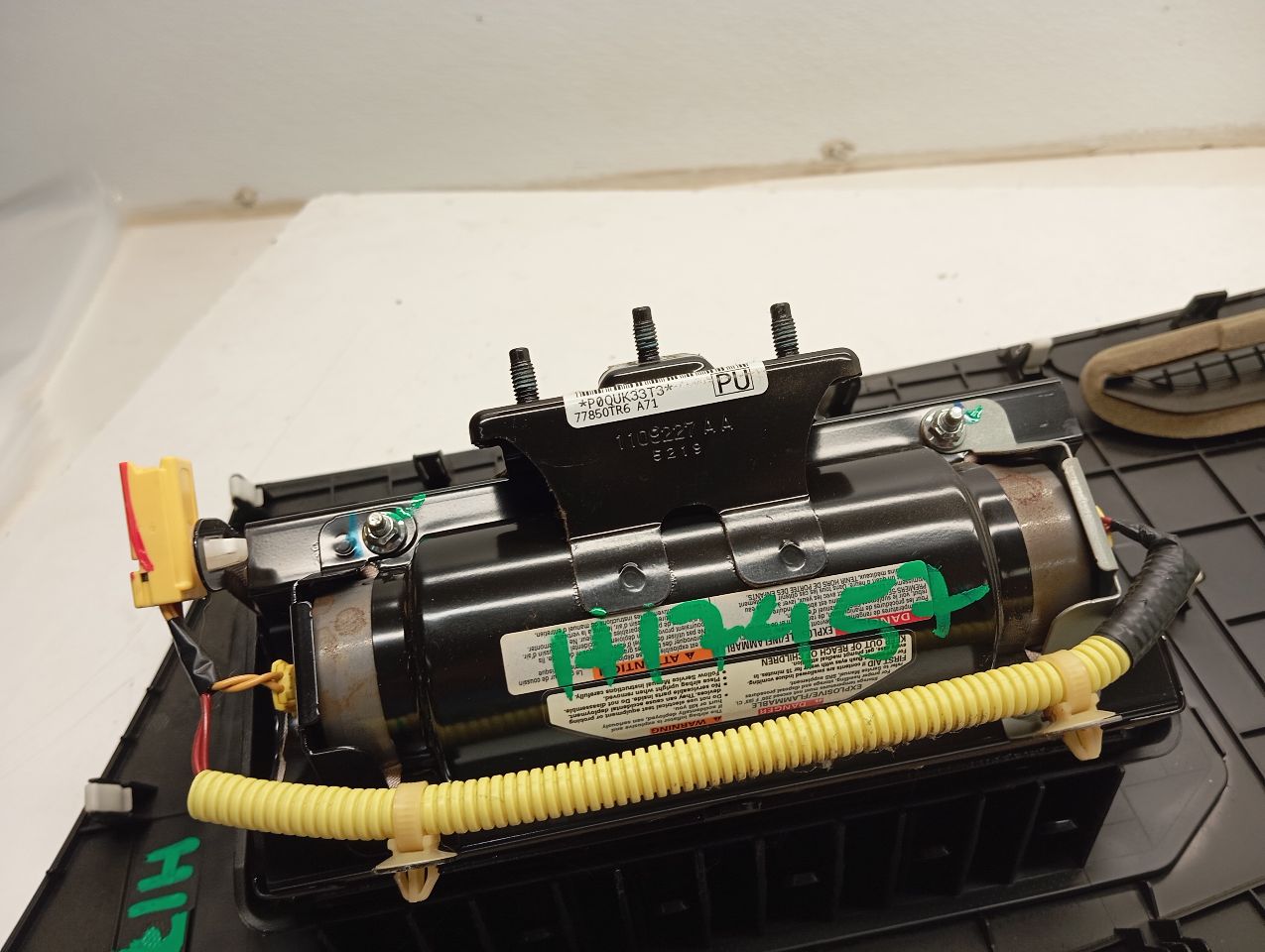 Part image 4