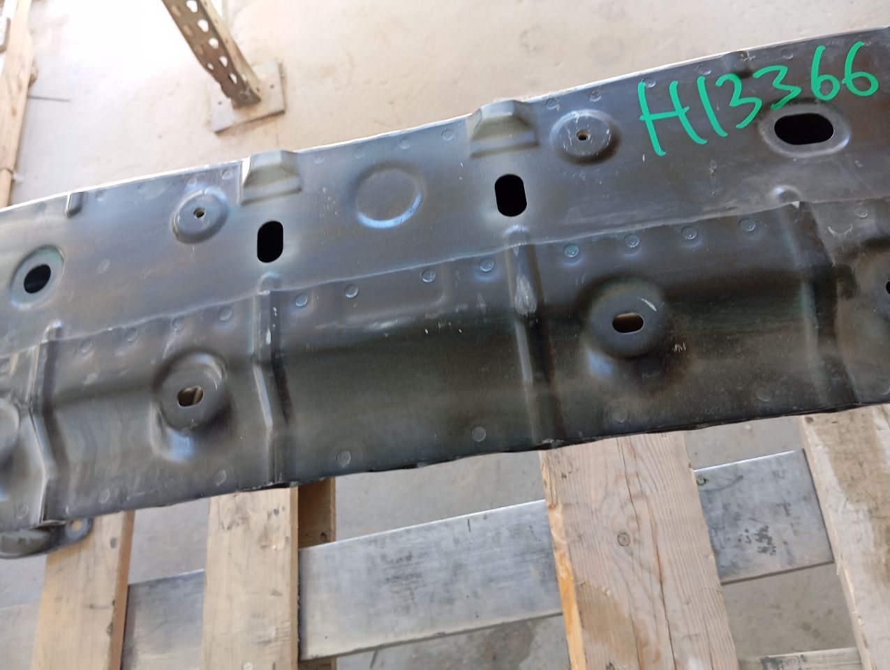 Part image 3