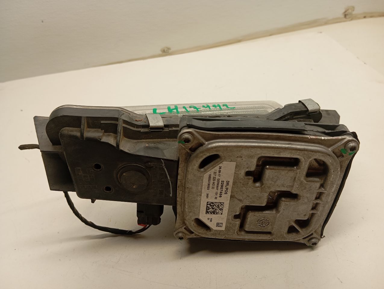 Part image 3