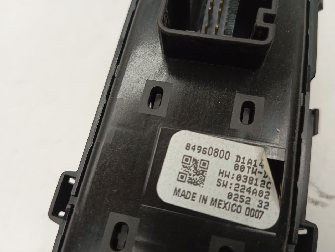 Part image 3
