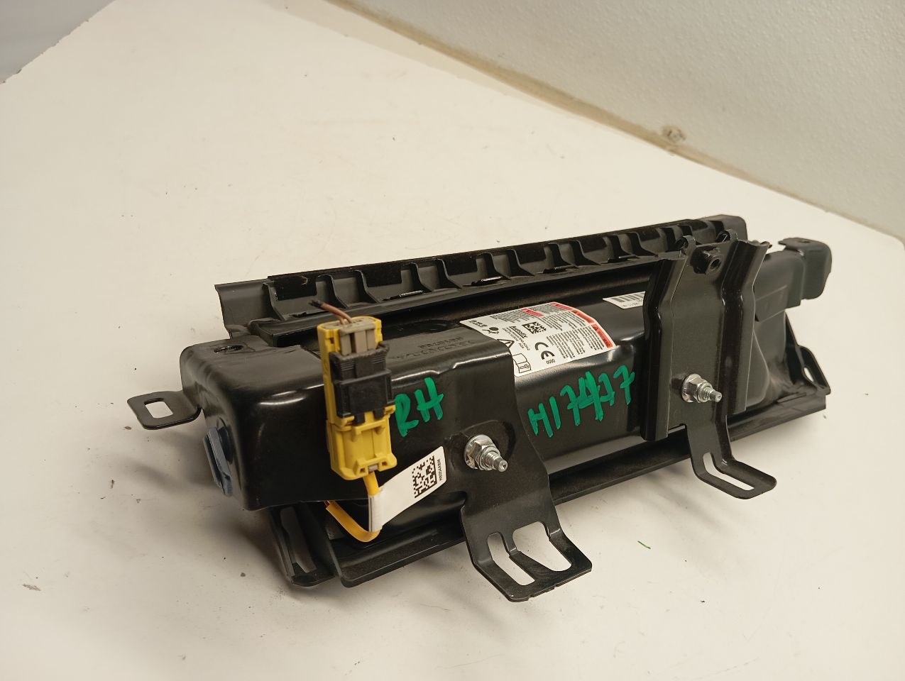 Part image 3