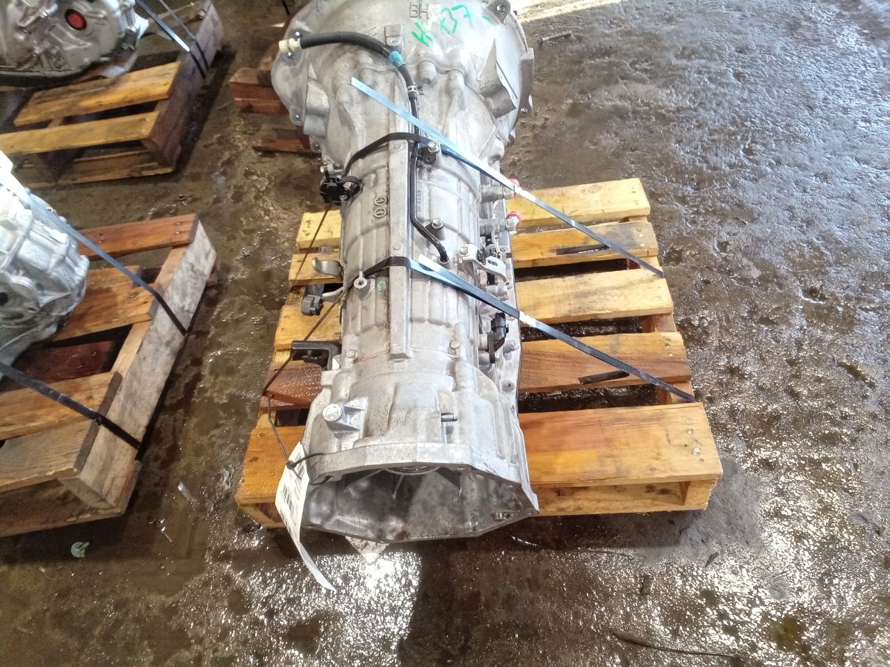 Part image 4