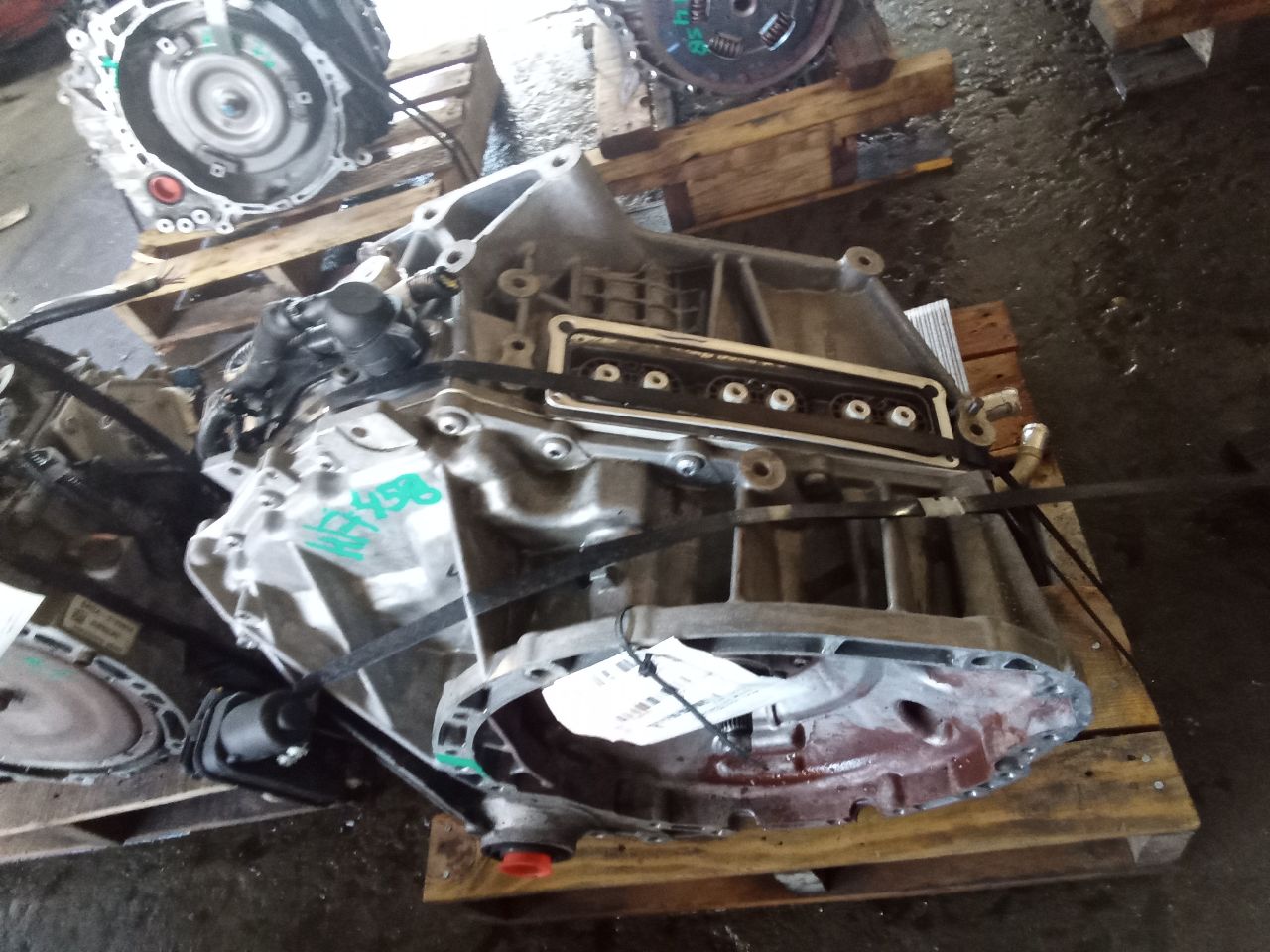 Part image 3