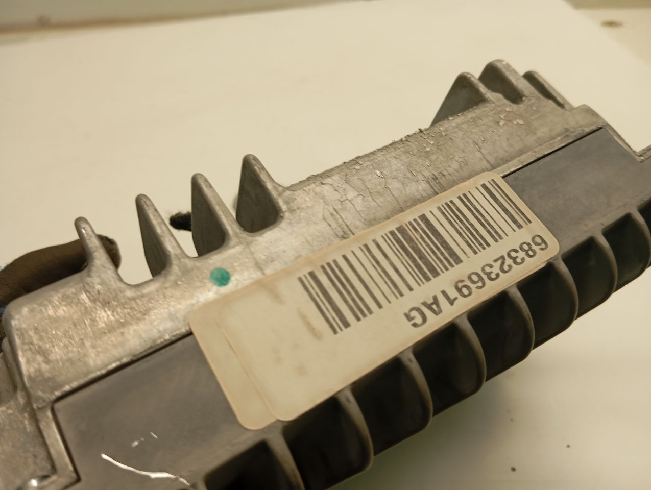 Part image 3
