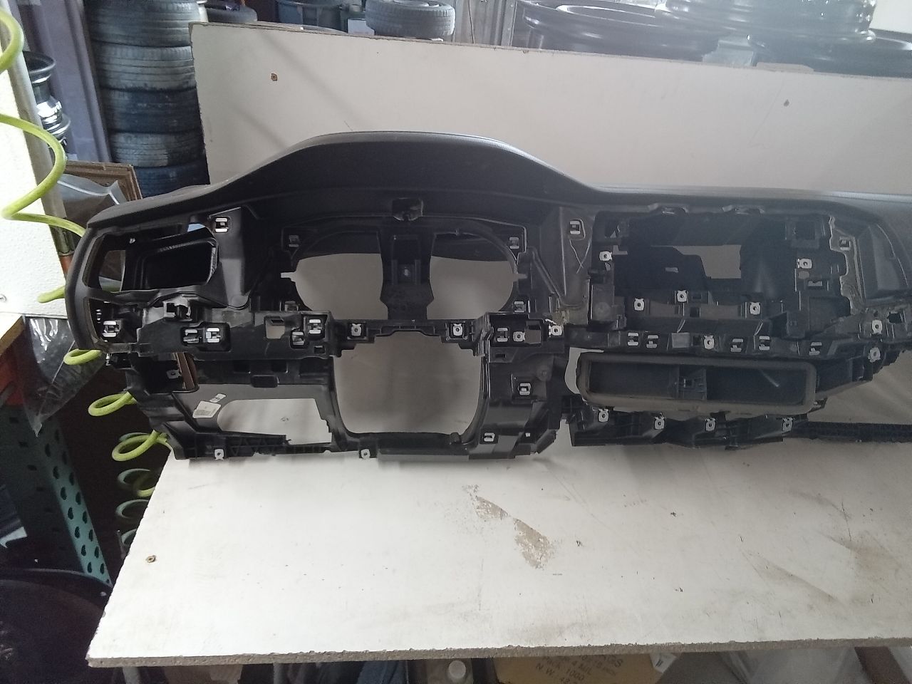 Part image 1