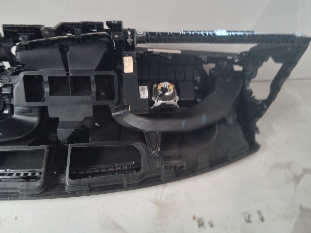 Part image 8