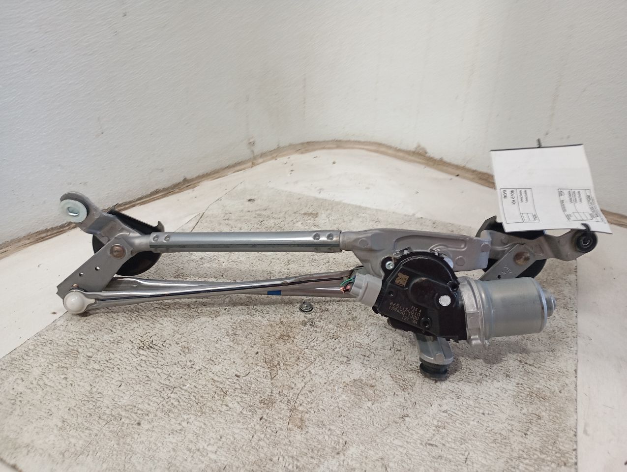 Part image 3