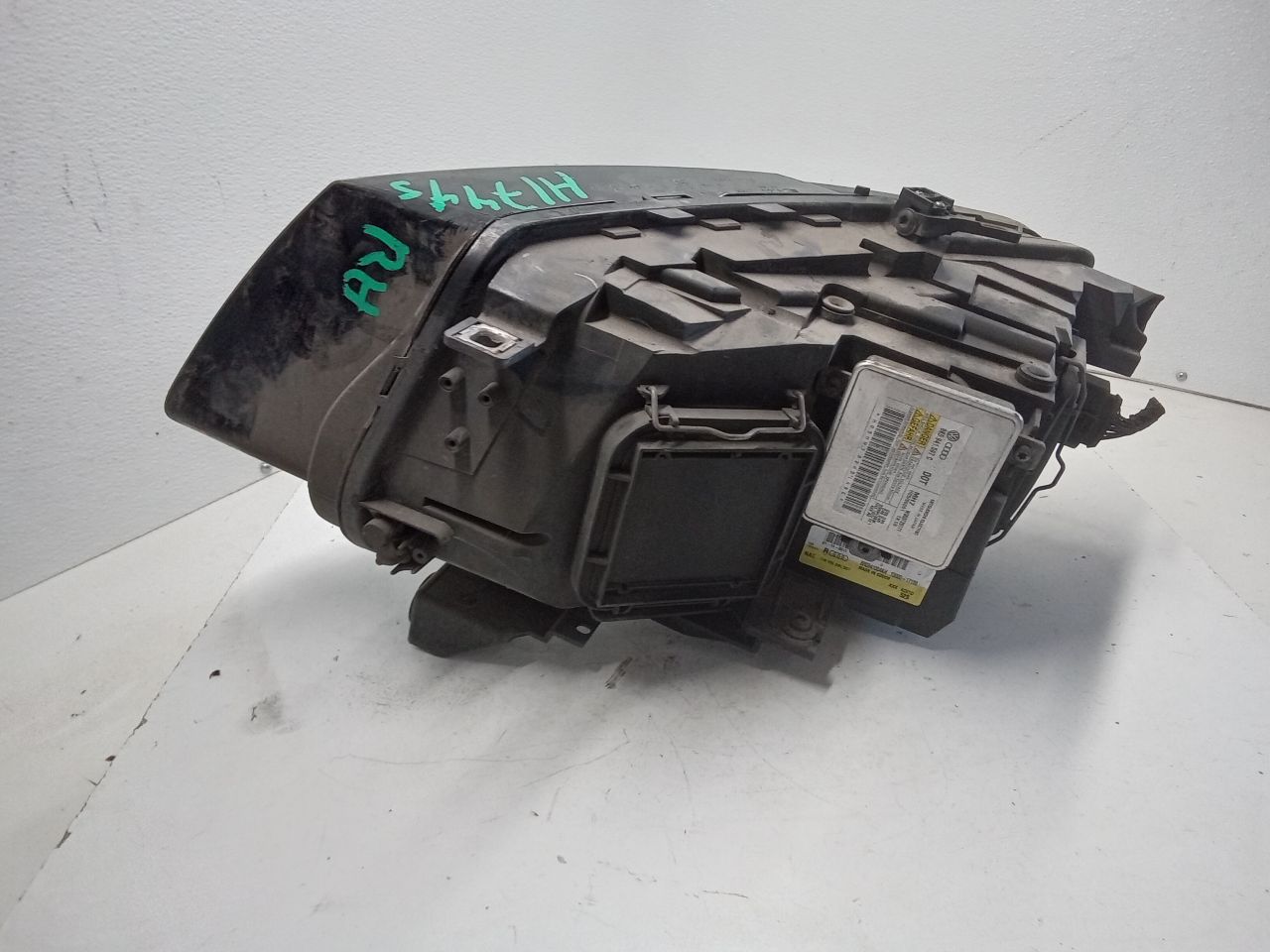 Part image 3