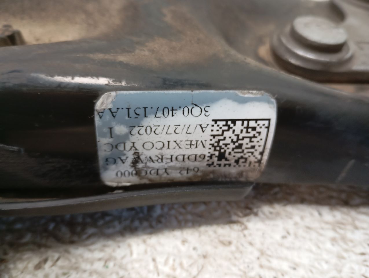 Part image 3