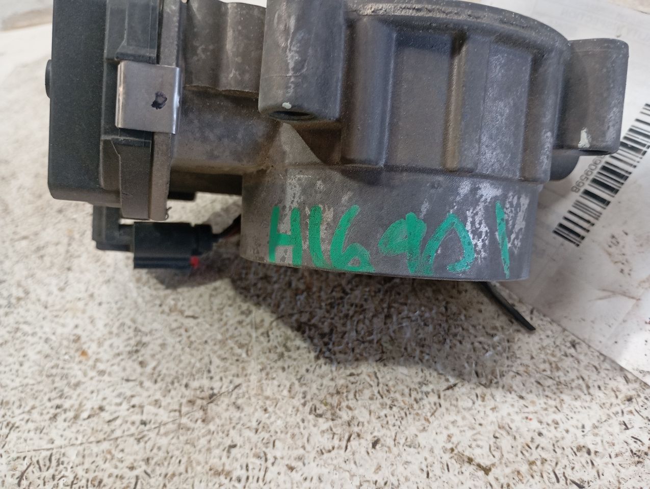 Part image 3