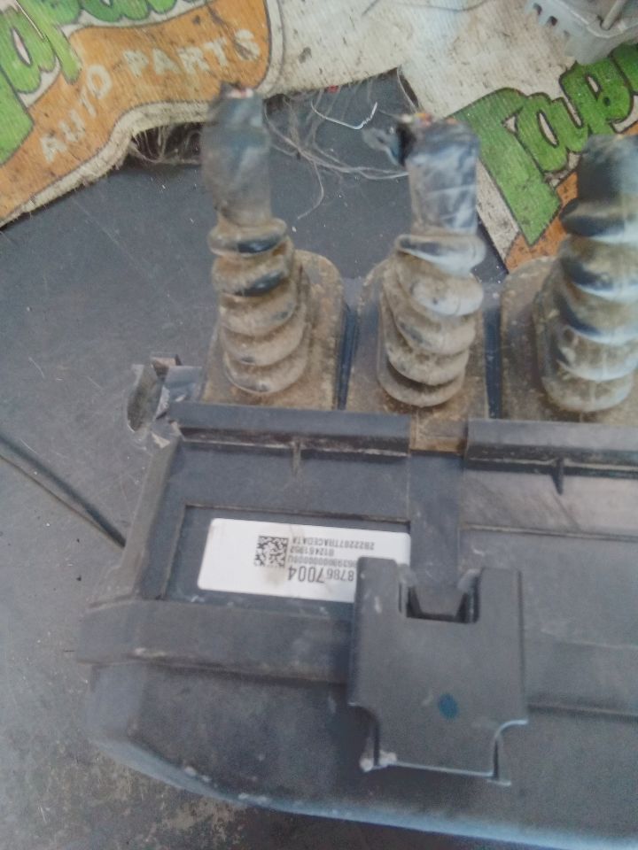Part image 3
