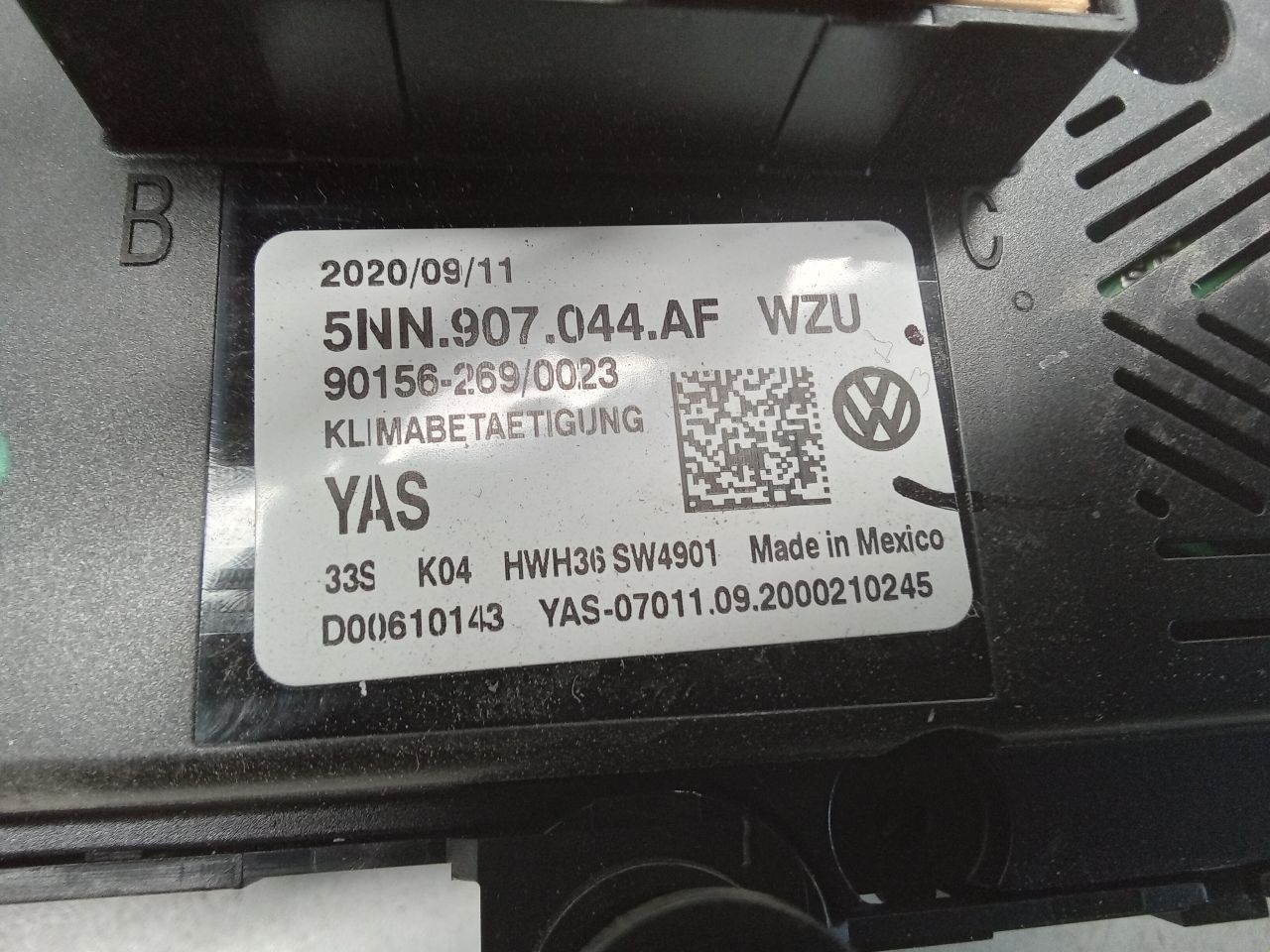 Part image 3