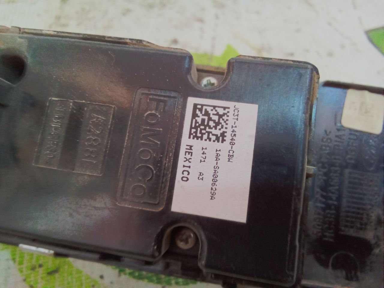 Part image 3