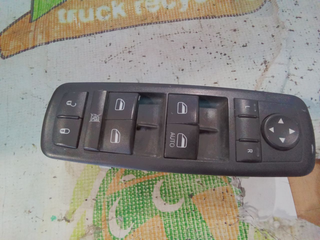 Part image 1