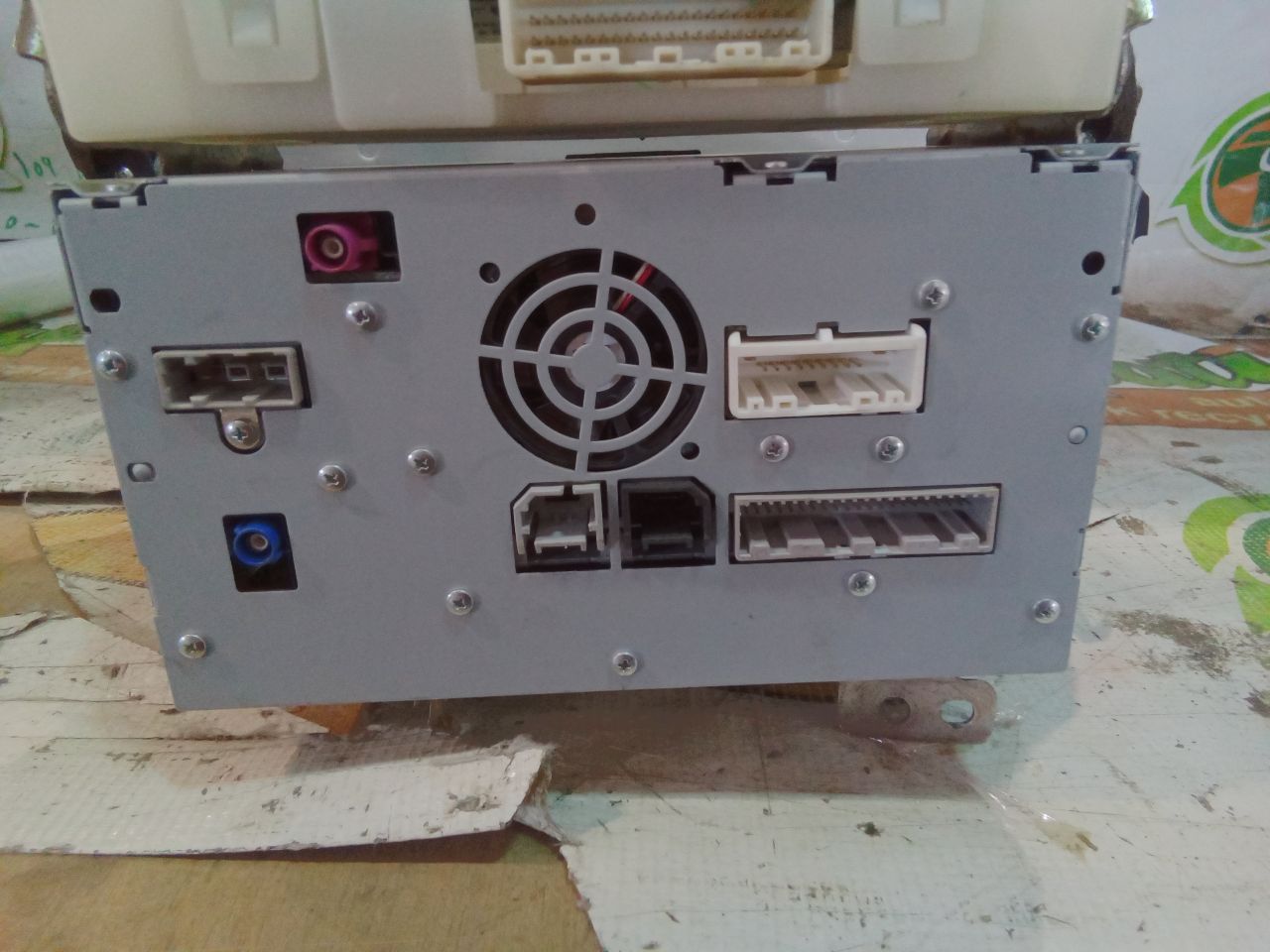 Part image 4