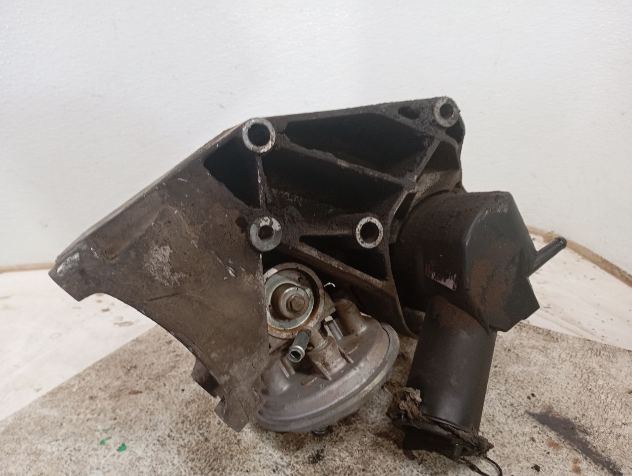 Part image 4