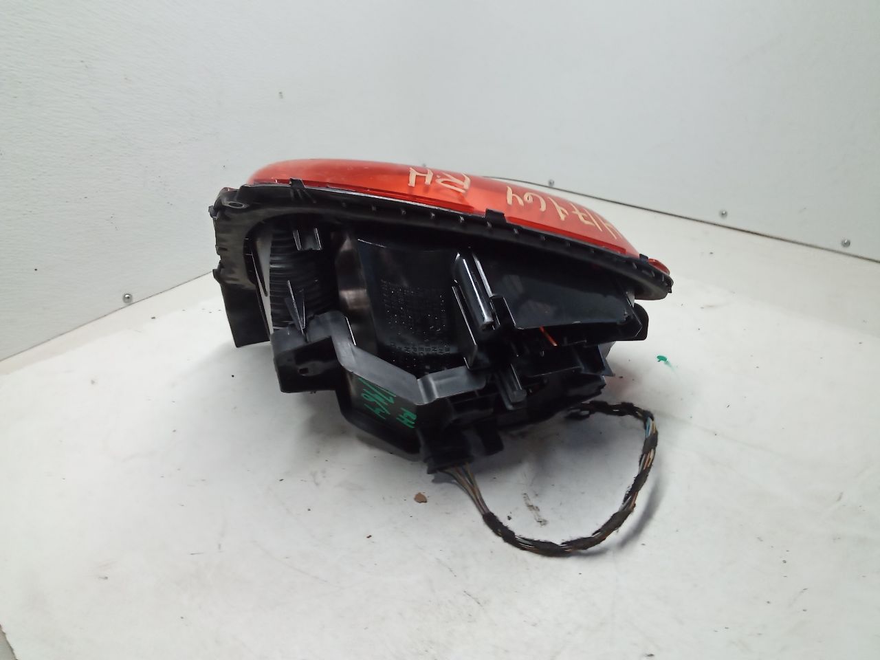 Part image 3