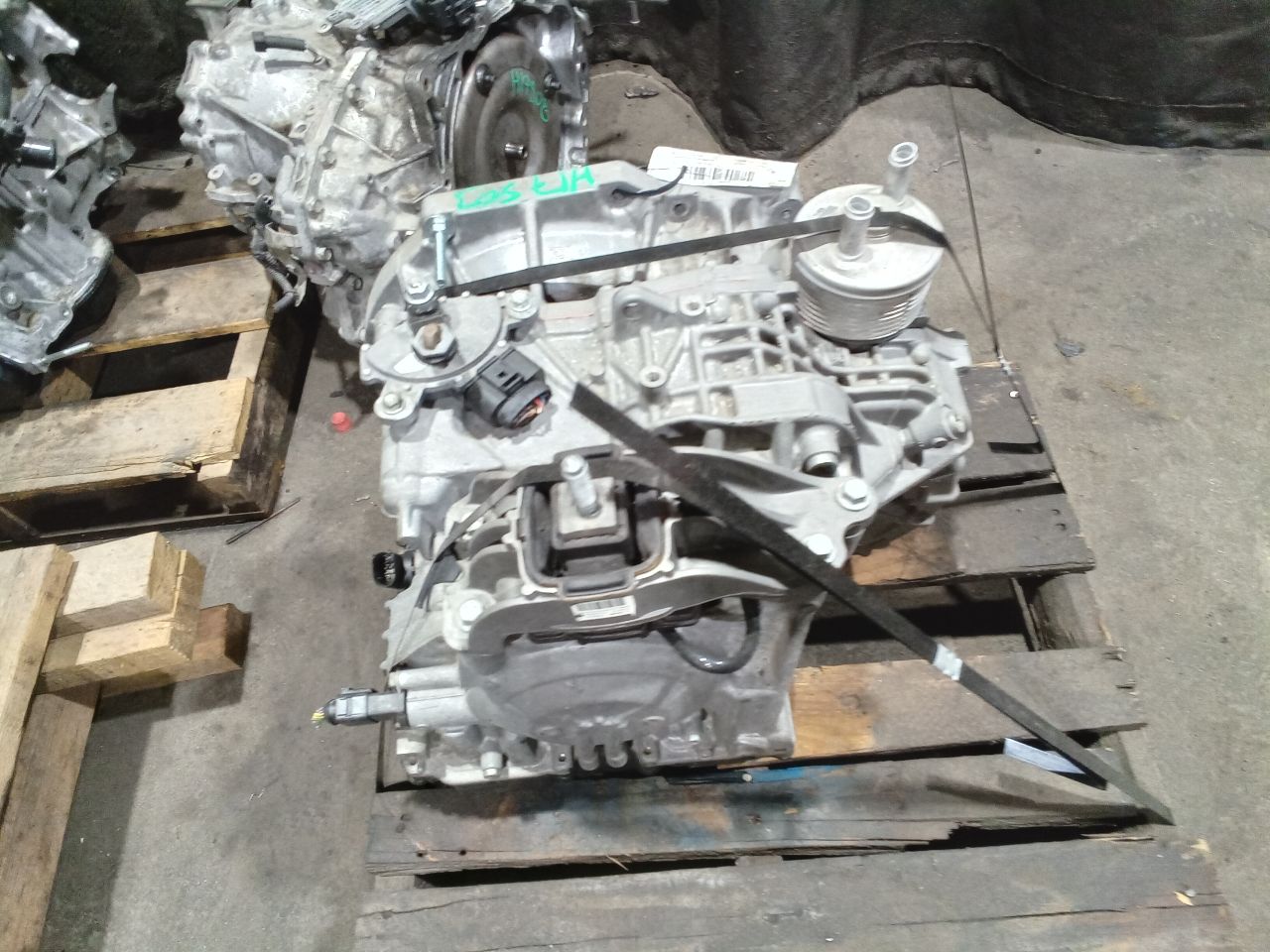 Part image 3