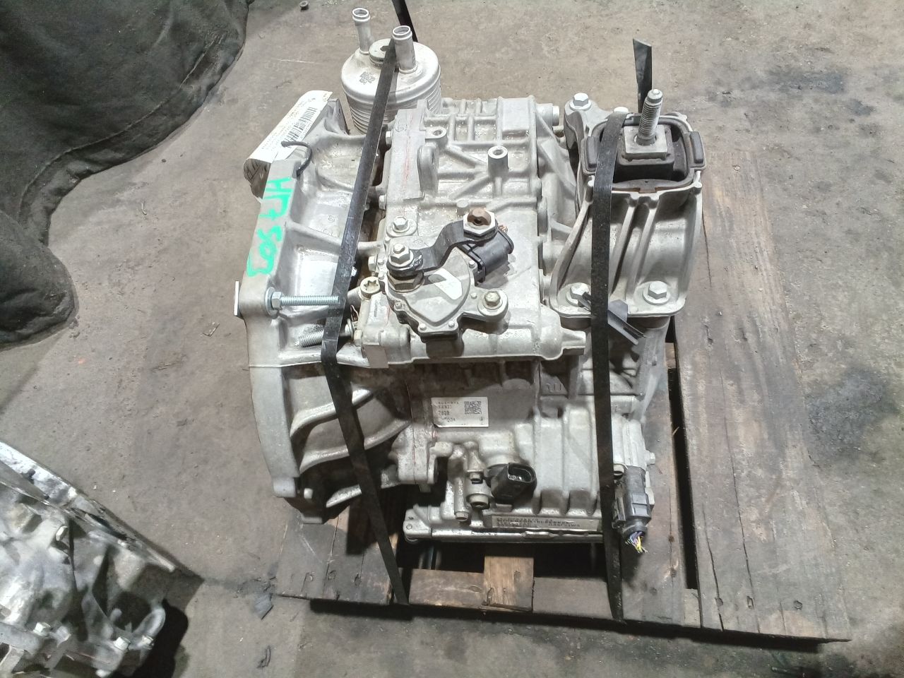 Part image 4
