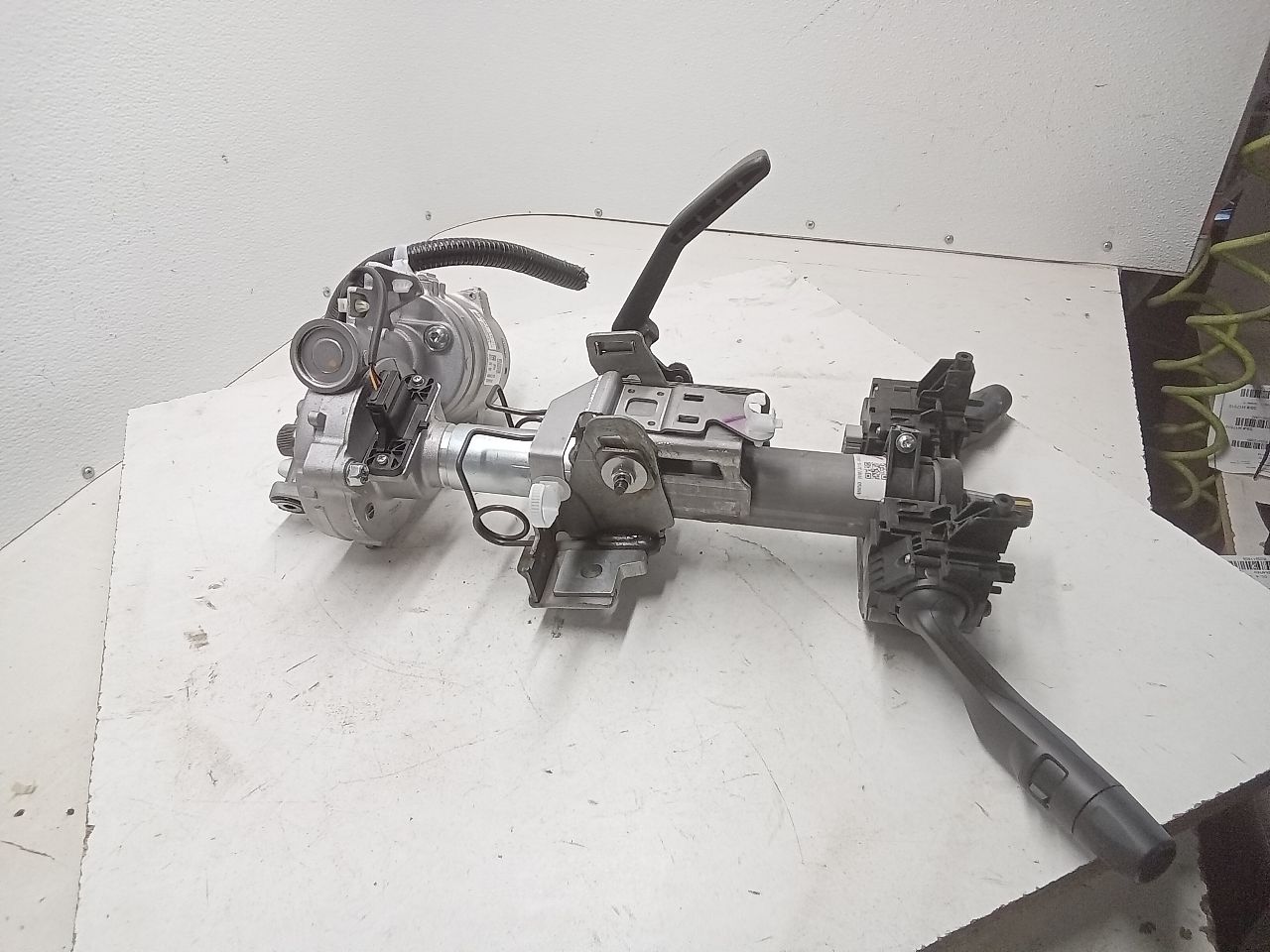 Part image 3