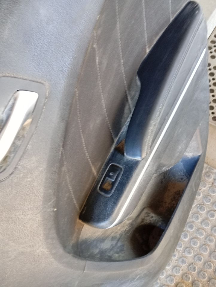 Part image 12