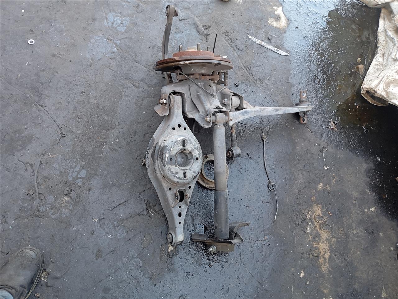 Part image 3