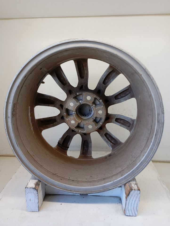 Part image 4
