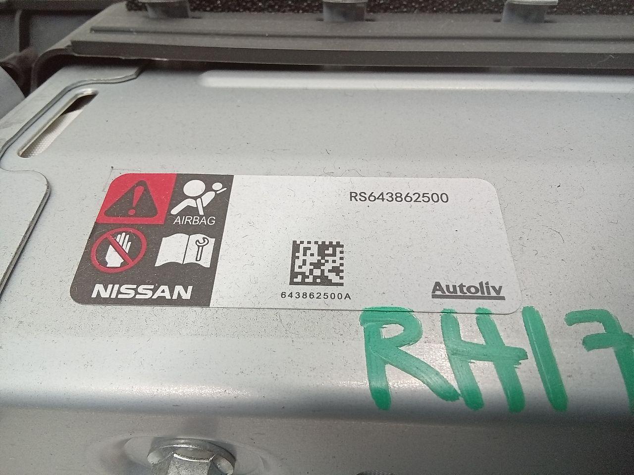 Part image 3