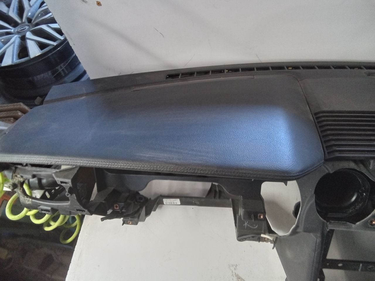 Part image 6