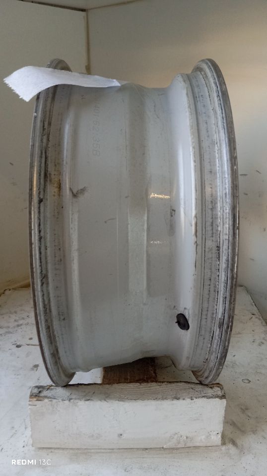 Part image 11