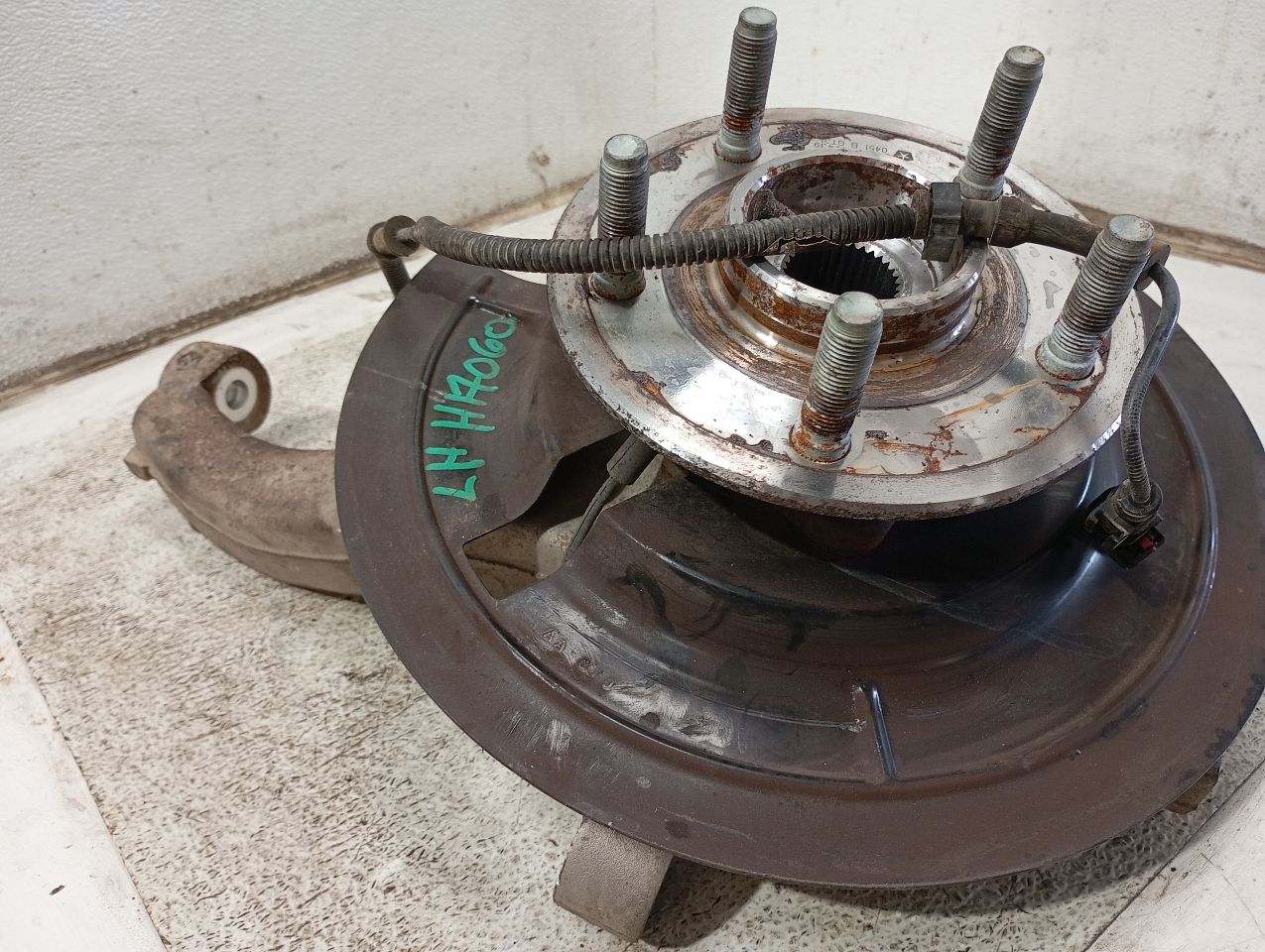 Part image 4