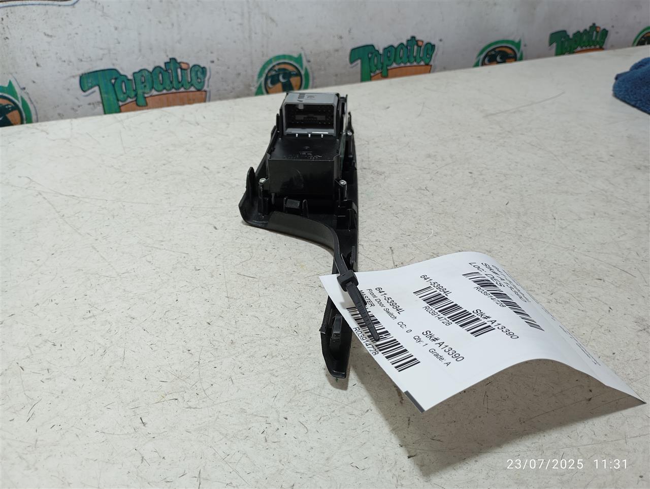 Used 2016 Honda ACCORD Front Door Switch - Stock #A13390