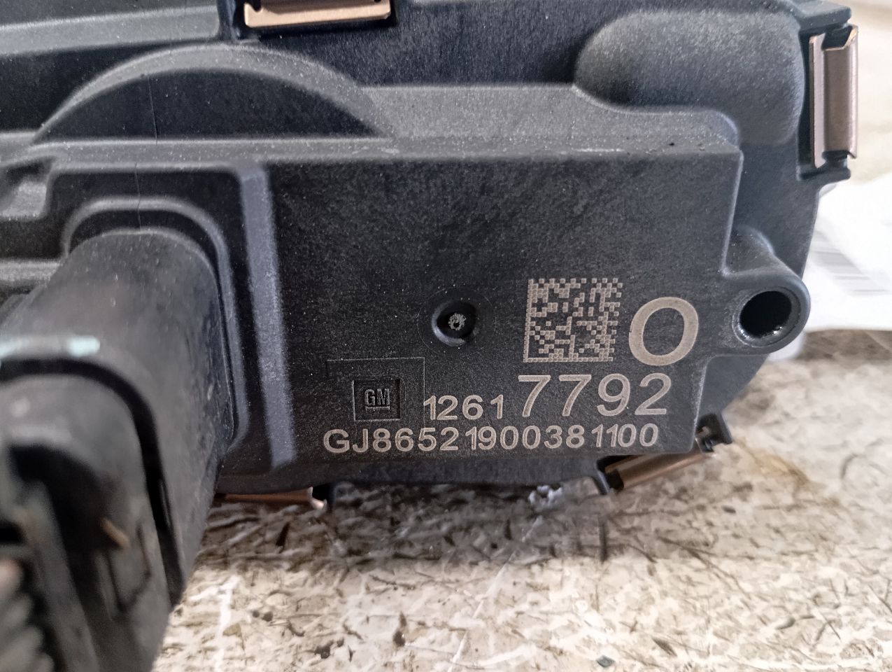 Part image 3