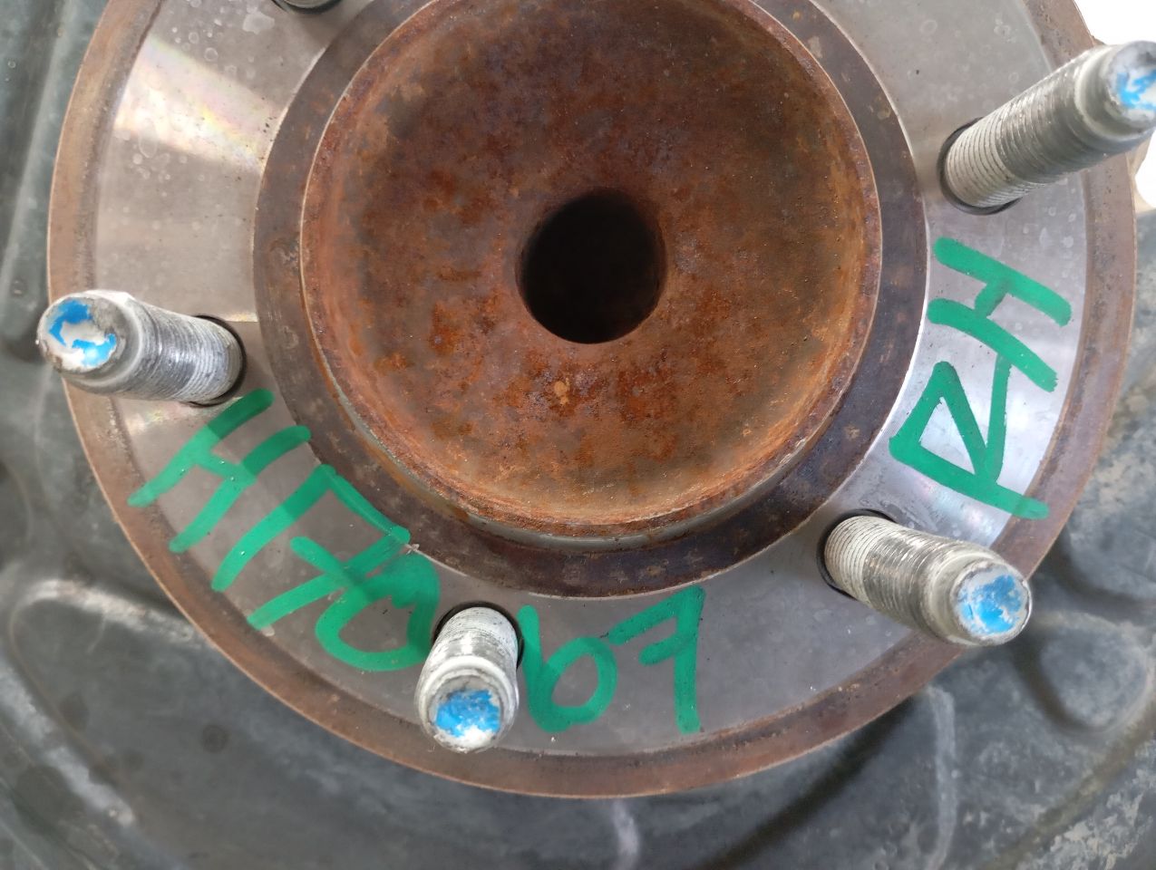 Part image 3