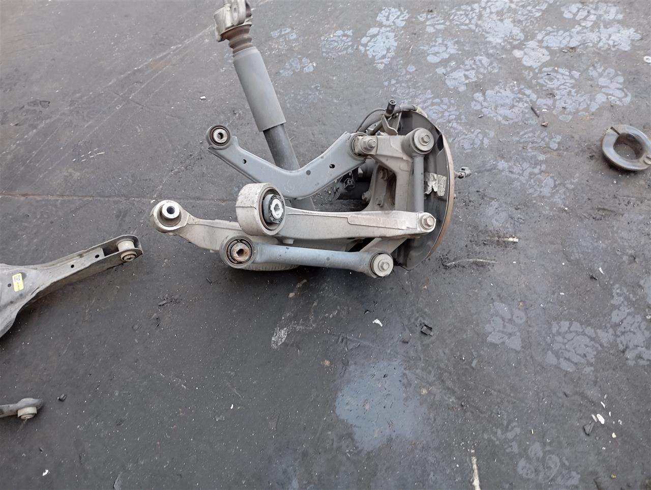 Part image 4