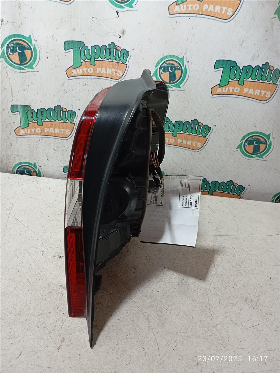 Part image 3