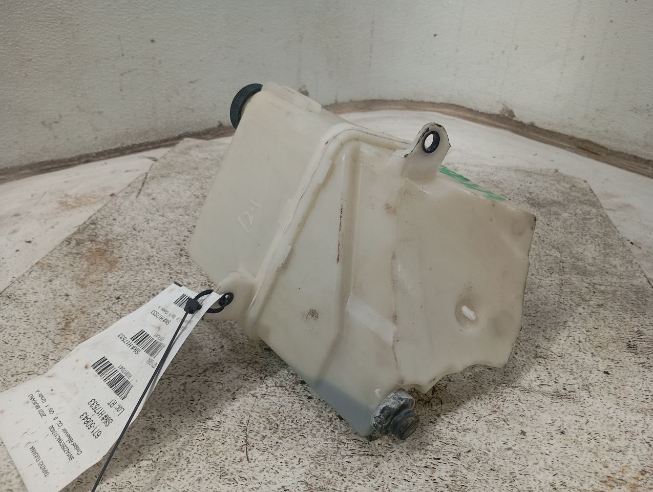 Part image 3