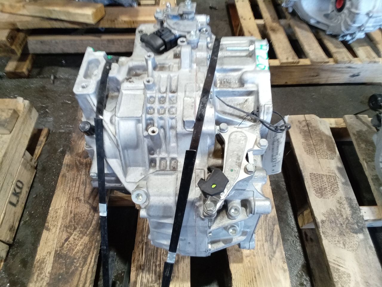 Part image 3