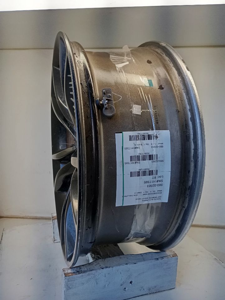 2016 Chrysler CHALLENGER Wheel