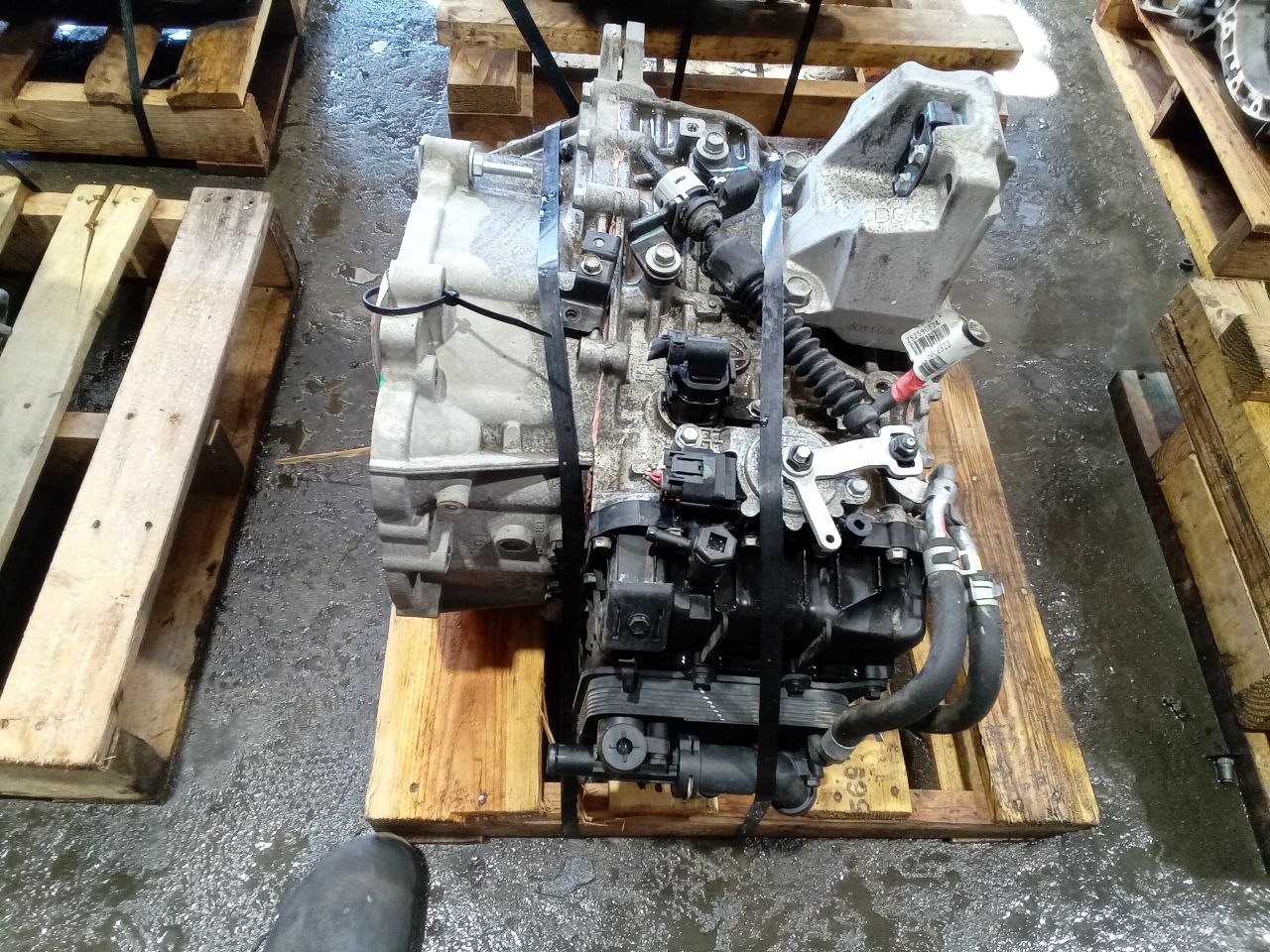 Part image 3