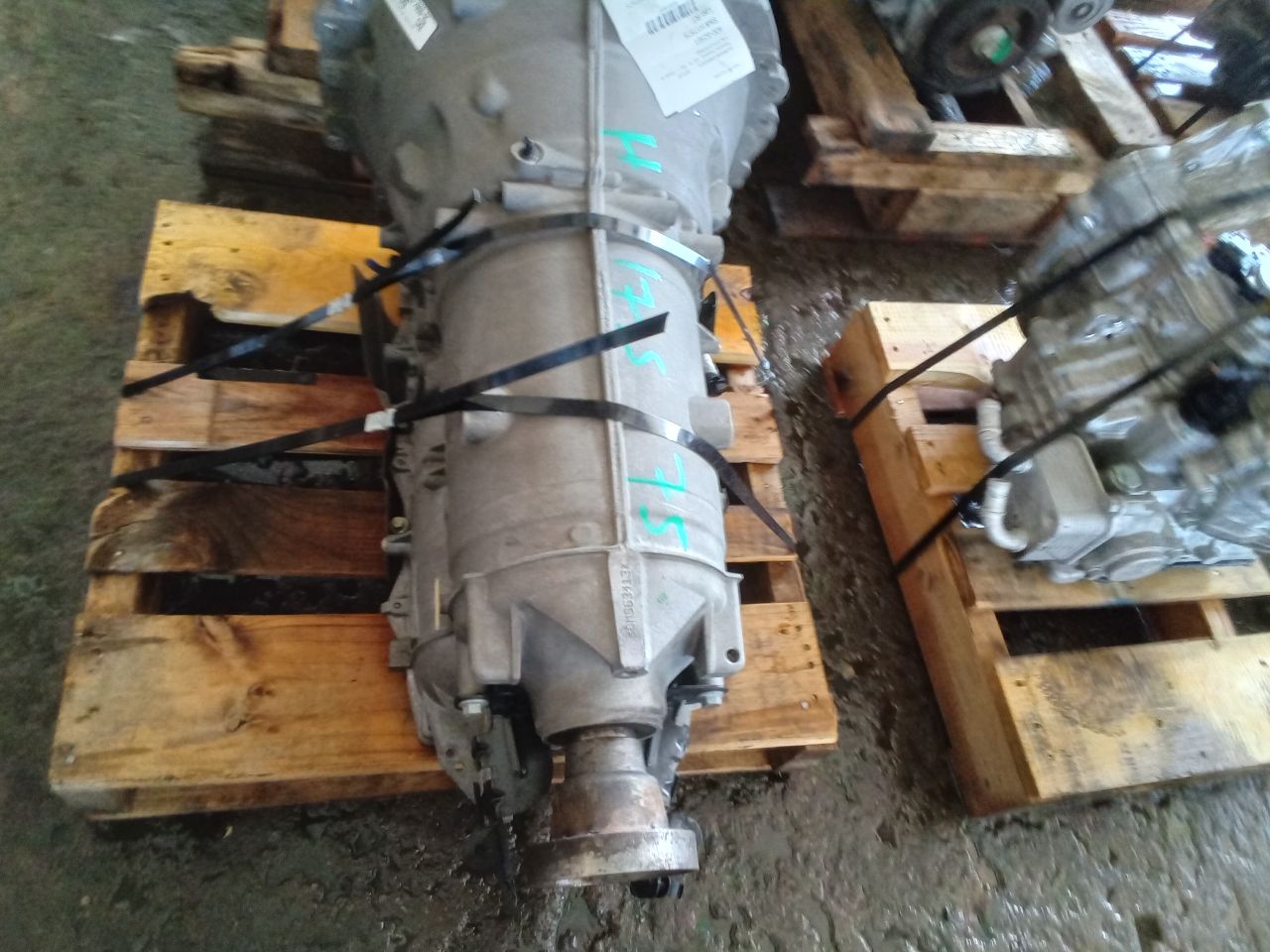 Part image 3