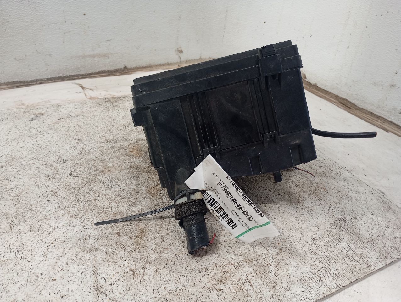 Part image 3
