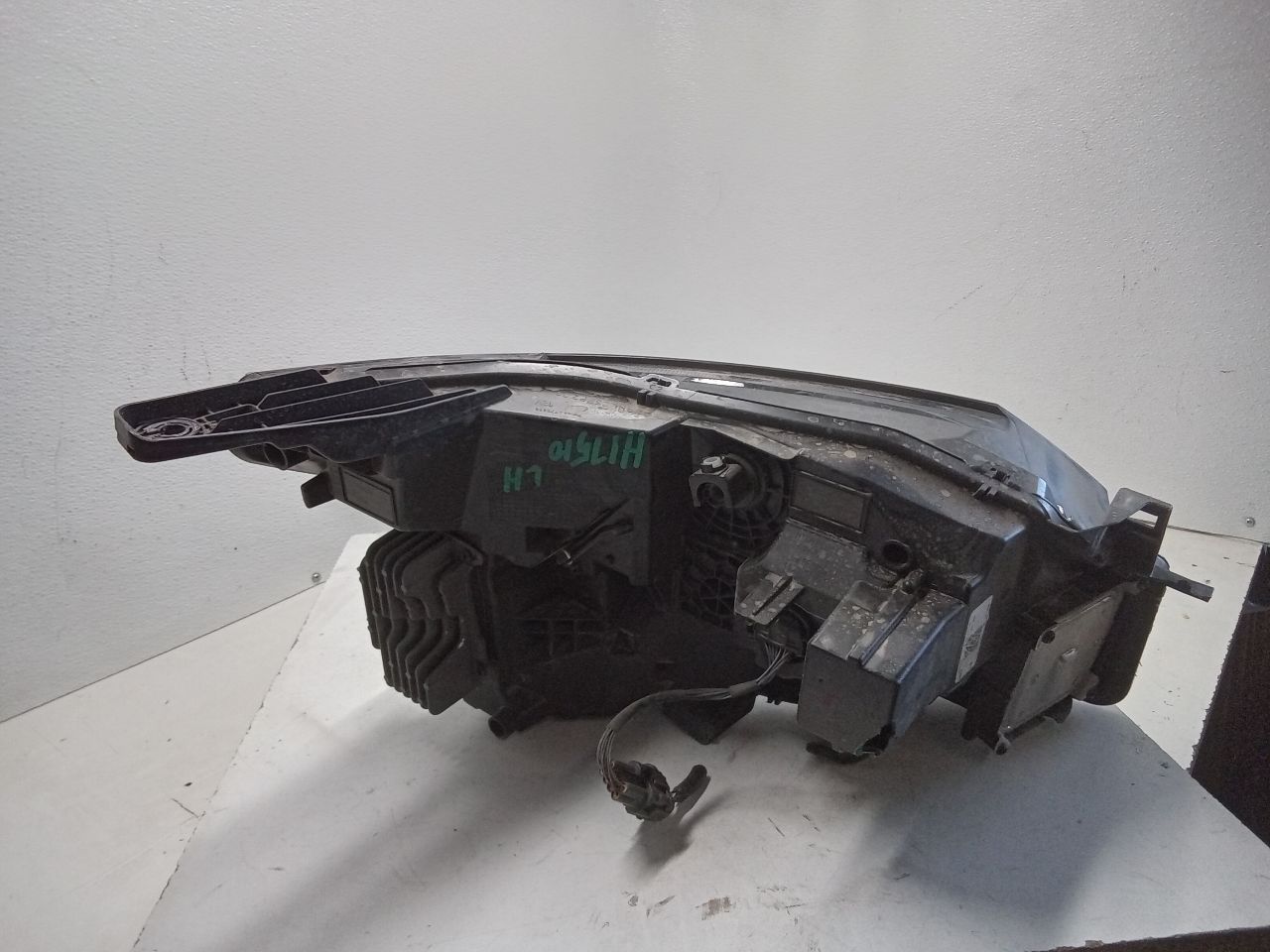 Part image 4