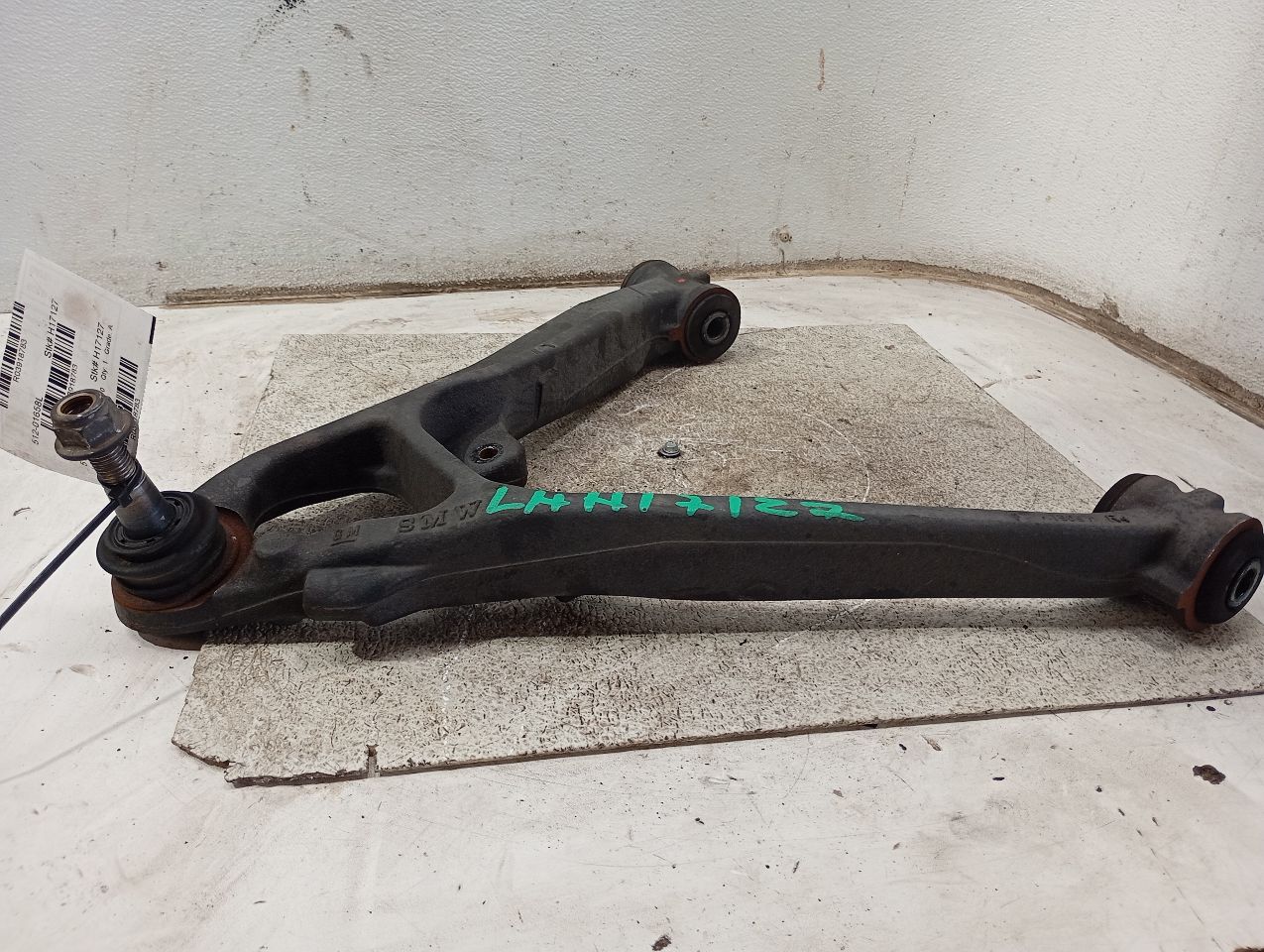 Part image 3