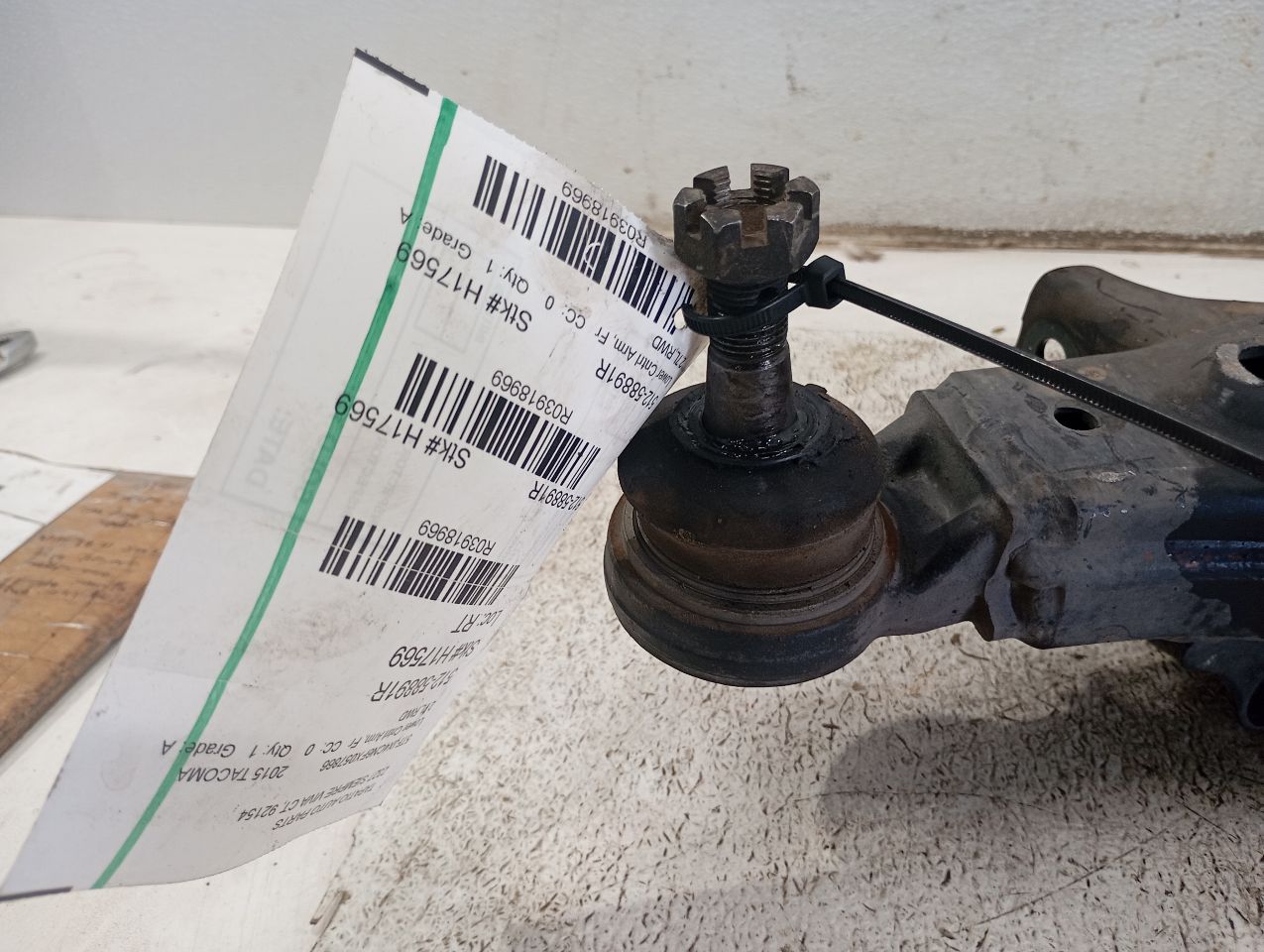 2015 Toyota TACOMA Lower Cntrl Arm, Fr